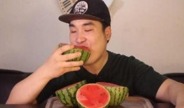 网红吃瓜叫爸爸,揭秘“叫爸爸”现象背后的文化现象